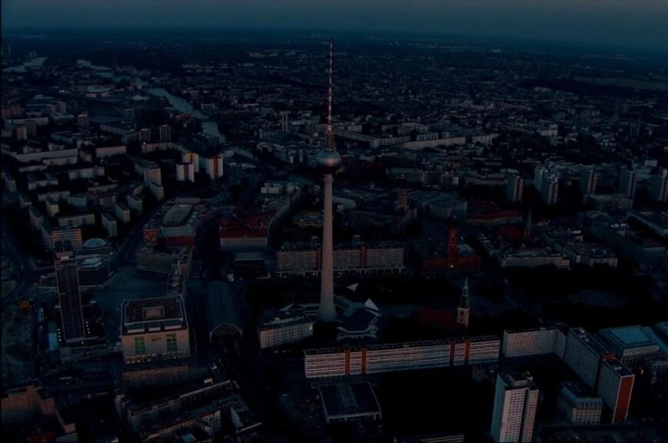 Берлин, город в Германии (2001) в хорошем качестве смотреть онлайн Берлин, город в Германии (2001) фильм в хорошем качестве смотреть онлайн