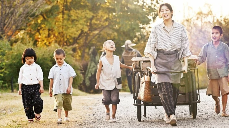 Из лагерей с любовью (2022) смотреть онлайн Из лагерей с любовью (2022) фильм смотреть онлайн