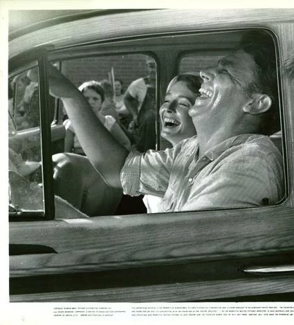 Лицо в толпе (1957) в хорошем качестве смотреть онлайн Лицо в толпе (1957) фильм в хорошем качестве смотреть онлайн