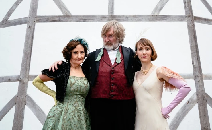 Globe: Виндзорские насмешницы (2019) смотреть онлайн Globe: Виндзорские насмешницы (2019) фильм смотреть онлайн