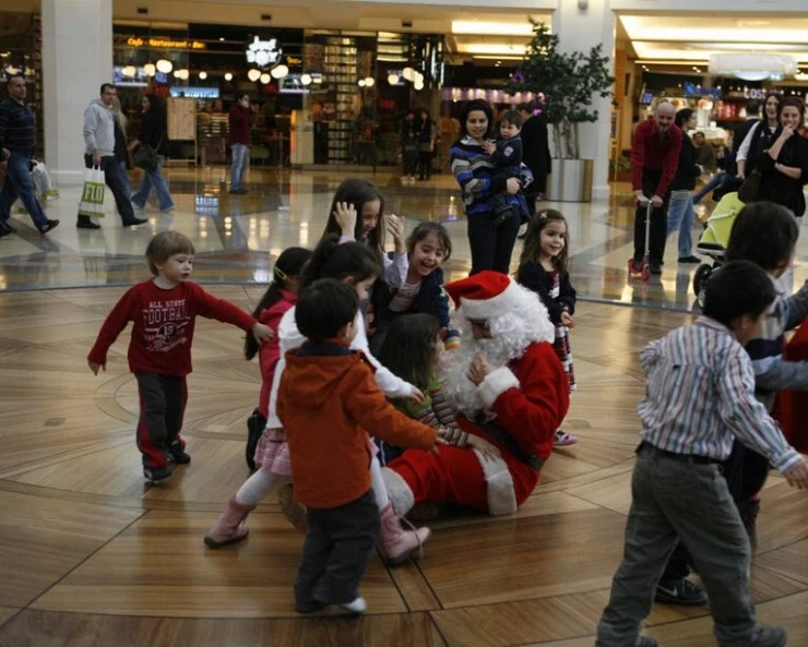 Их веселая жизнь (2009) в хорошем качестве смотреть онлайн Их веселая жизнь (2009) фильм в хорошем качестве смотреть онлайн