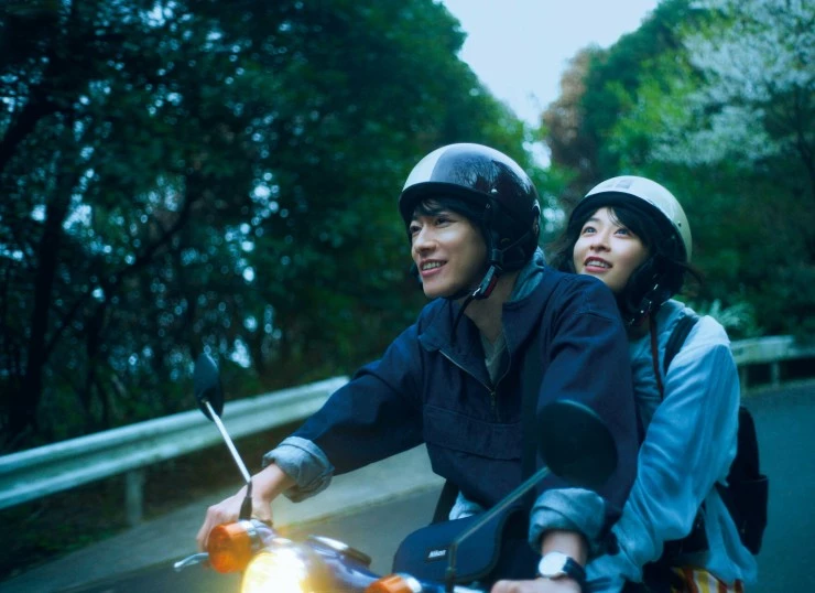 Она появится, когда придёт апрель (2024) смотреть онлайн Она появится, когда придёт апрель (2024) фильм смотреть онлайн