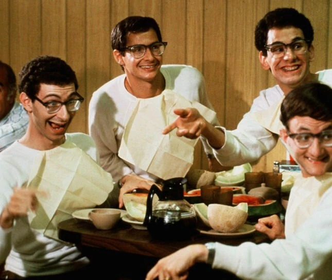 Полуночное безумие (1980) в хорошем качестве смотреть онлайн Полуночное безумие (1980) фильм в хорошем качестве смотреть онлайн