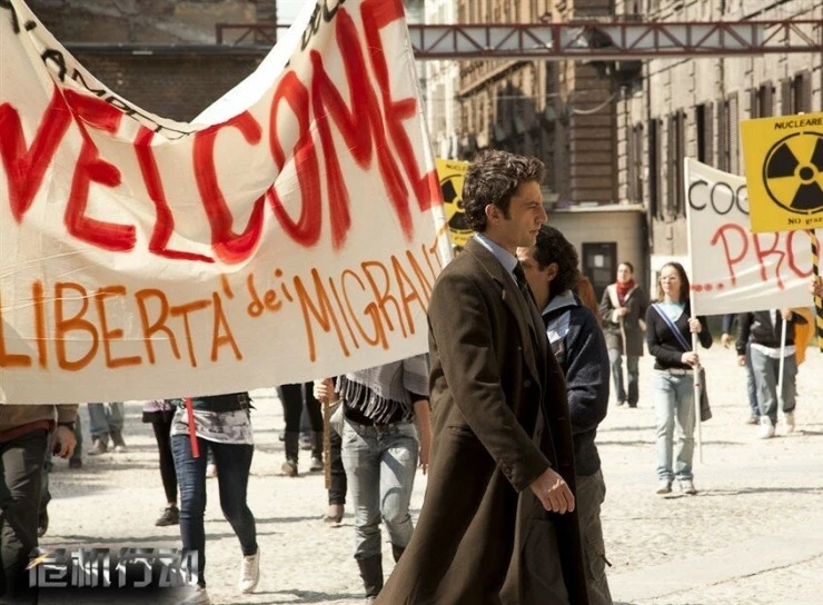 Краткая история долгих предательств (2012) смотреть онлайн Краткая история долгих предательств (2012) фильм смотреть онлайн