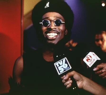 Глупый (1999) смотреть онлайн Глупый (1999) фильм смотреть онлайн