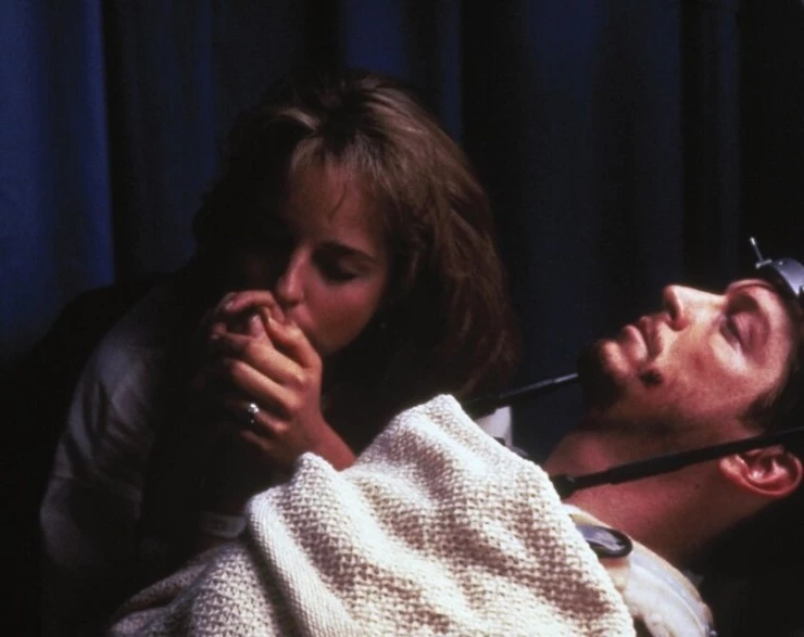 Танец на воде (1992) в хорошем качестве смотреть онлайн Танец на воде (1992) фильм в хорошем качестве смотреть онлайн