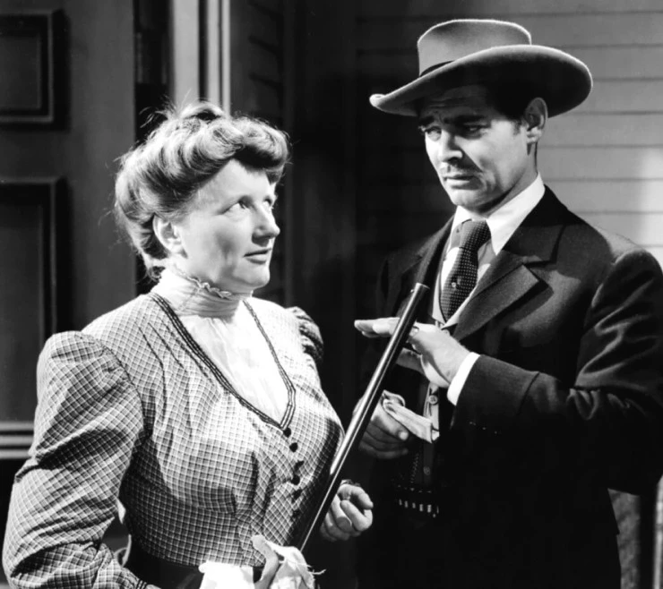 Кабак (1941) смотреть онлайн Кабак (1941) фильм смотреть онлайн