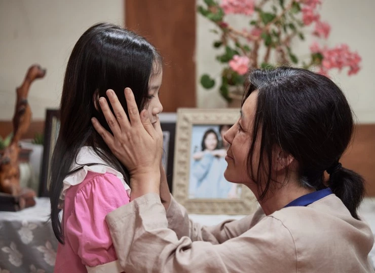 Девочка, которая не плачет (2025) в хорошем качестве смотреть онлайн Девочка, которая не плачет (2025) фильм в хорошем качестве смотреть онлайн