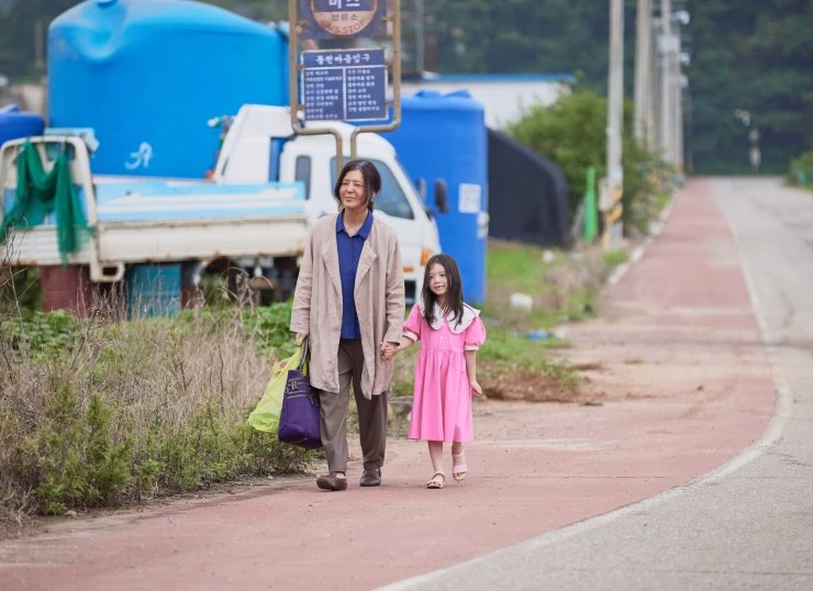 Девочка, которая не плачет (2025) смотреть онлайн Девочка, которая не плачет (2025) фильм смотреть онлайн