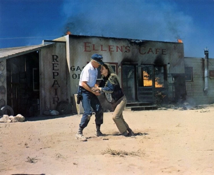 Долина проклятий (1977) в хорошем качестве смотреть онлайн Долина проклятий (1977) фильм в хорошем качестве смотреть онлайн