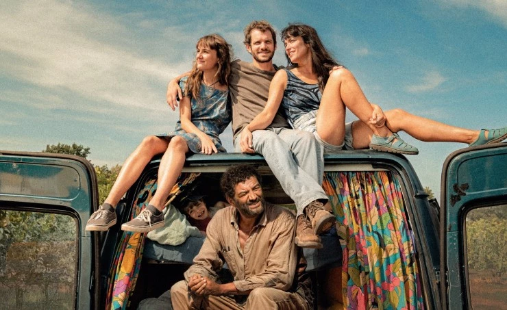 Остановка на лето (2024) смотреть онлайн бесплатно Остановка на лето (2024) фильм смотреть онлайн бесплатно