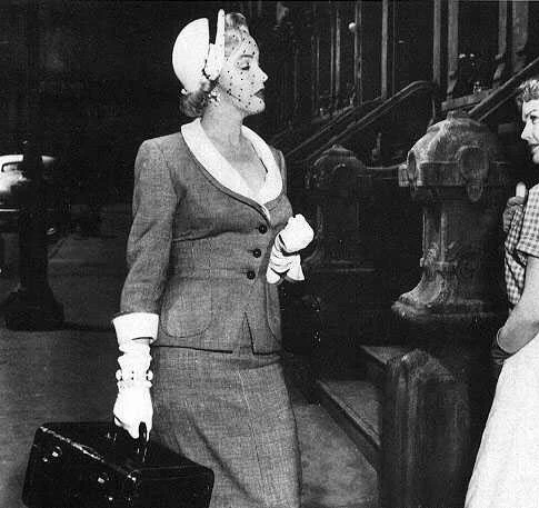 Любовное гнездышко (1951) смотреть онлайн Любовное гнездышко (1951) фильм смотреть онлайн