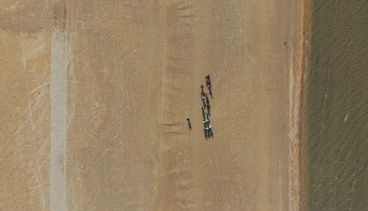 Бей первой! (2023) смотреть онлайн Бей первой! (2023) фильм смотреть онлайн