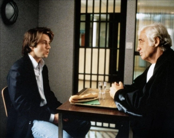 Неизвестный в доме (1992) в хорошем качестве смотреть онлайн Неизвестный в доме (1992) фильм в хорошем качестве смотреть онлайн