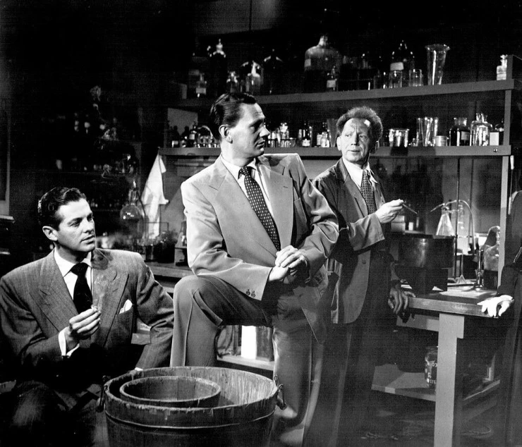 Обвиняемая (1949) смотреть онлайн бесплатно Обвиняемая (1949) фильм смотреть онлайн бесплатно