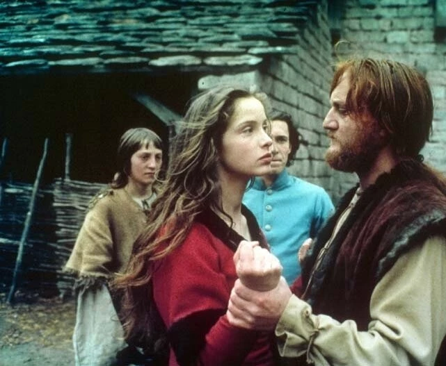 Страсти по Беатрис (1987) смотреть онлайн Страсти по Беатрис (1987) фильм смотреть онлайн