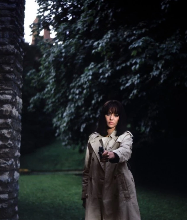 Сделано в США (1966) в хорошем качестве смотреть онлайн Сделано в США (1966) фильм в хорошем качестве смотреть онлайн