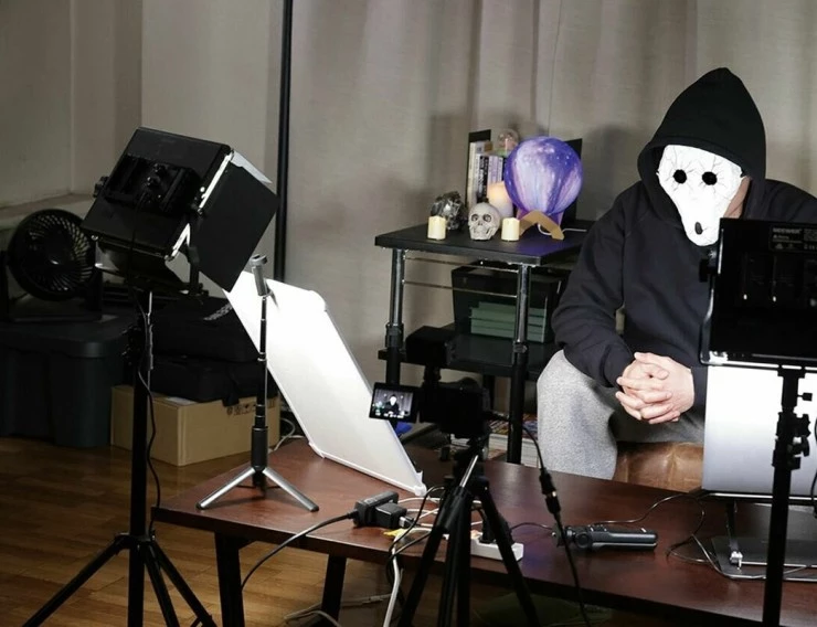 Странный дом (2024) в хорошем качестве смотреть онлайн Странный дом (2024) фильм в хорошем качестве смотреть онлайн