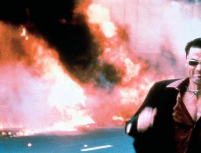 Большая пуля (1996) в хорошем качестве смотреть онлайн Большая пуля (1996) фильм в хорошем качестве смотреть онлайн