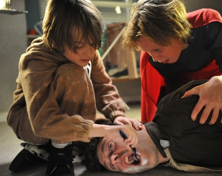 Супербрат (2009) смотреть онлайн бесплатно Супербрат (2009) фильм смотреть онлайн бесплатно