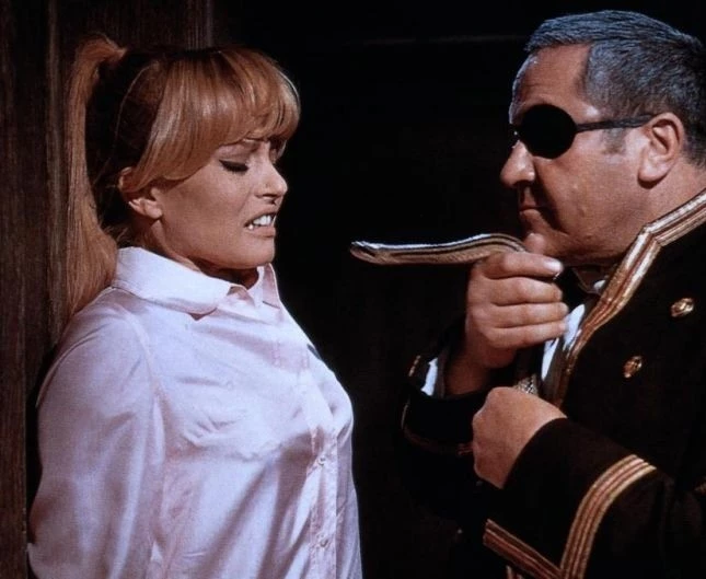 Ужас замка Блэквуд (1968) смотреть онлайн Ужас замка Блэквуд (1968) фильм смотреть онлайн