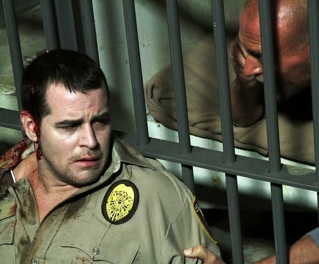 Внутри (2012) смотреть онлайн бесплатно Внутри (2012) фильм смотреть онлайн бесплатно