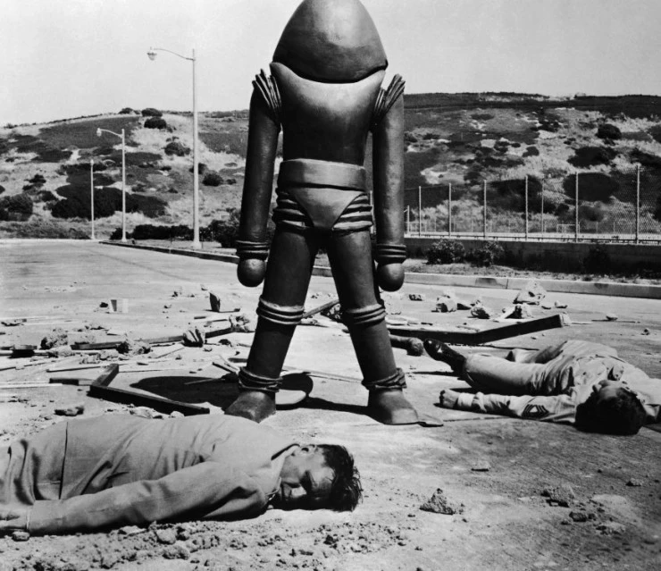 Земля против летающих тарелок (1956) смотреть онлайн Земля против летающих тарелок (1956) фильм смотреть онлайн