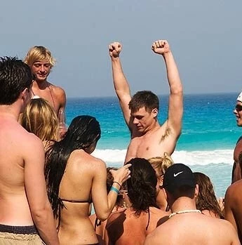 Настоящий Канкун (2003) смотреть онлайн бесплатно Настоящий Канкун (2003) фильм смотреть онлайн бесплатно