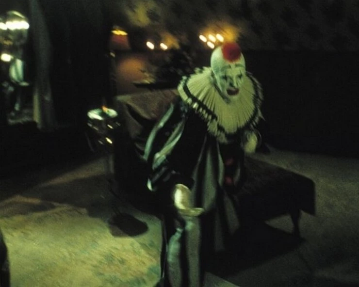 Маска призрака (1998) смотреть онлайн Маска призрака (1998) фильм смотреть онлайн