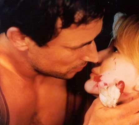 Подальше от окна (2000) смотреть онлайн бесплатно Подальше от окна (2000) фильм смотреть онлайн бесплатно