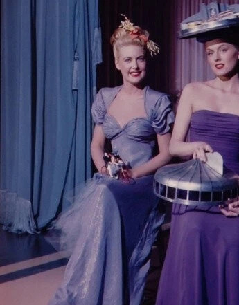 Тайная жизнь Уолтера Митти (1947) смотреть онлайн Тайная жизнь Уолтера Митти (1947) фильм смотреть онлайн