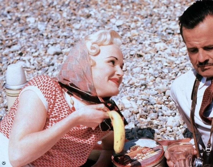 Танец с незнакомцем (1985) в хорошем качестве смотреть онлайн Танец с незнакомцем (1985) фильм в хорошем качестве смотреть онлайн