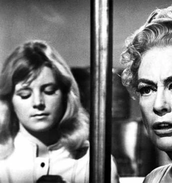 Трог (1970) смотреть онлайн бесплатно Трог (1970) фильм смотреть онлайн бесплатно