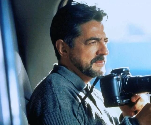 Неопознанные (1996) в хорошем качестве смотреть онлайн Неопознанные (1996) фильм в хорошем качестве смотреть онлайн