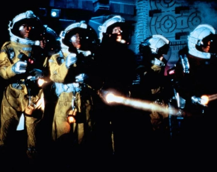 Проект «Охотник за тенью» 3 (1994) в хорошем качестве смотреть онлайн Проект «Охотник за тенью» 3 (1994) фильм в хорошем качестве смотреть онлайн