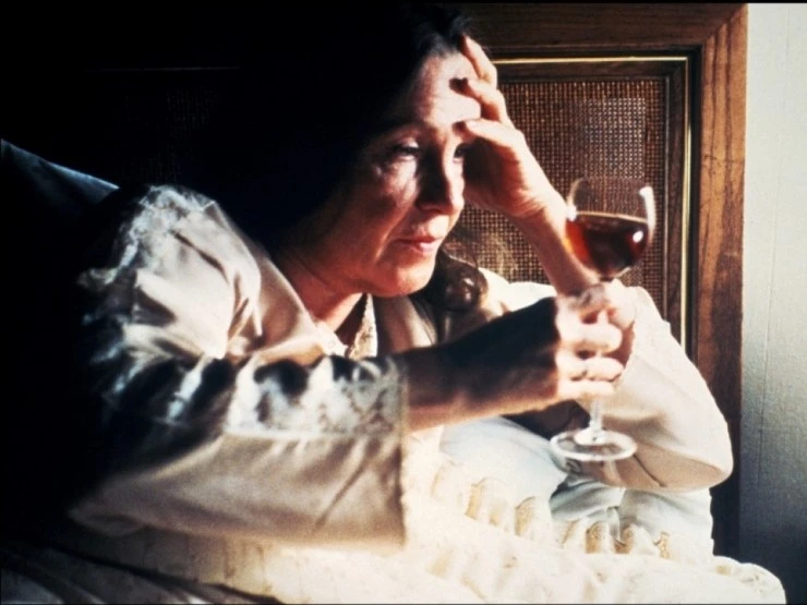 Интерьеры (1978) в хорошем качестве смотреть онлайн Интерьеры (1978) фильм в хорошем качестве смотреть онлайн