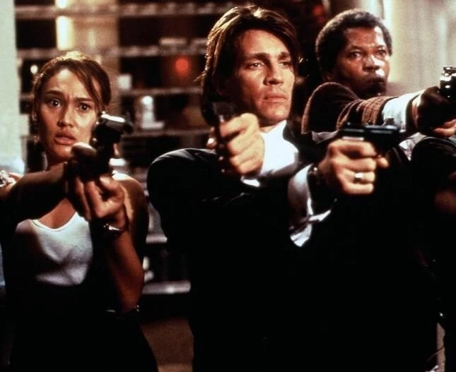 Бессмертные (1995) в хорошем качестве смотреть онлайн Бессмертные (1995) фильм в хорошем качестве смотреть онлайн