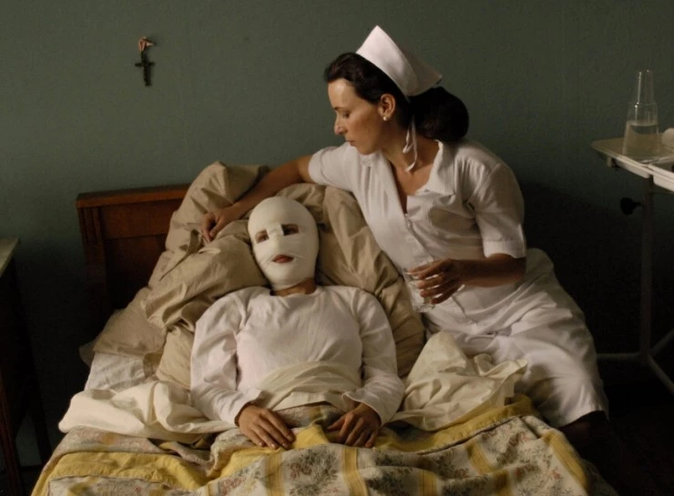 Связанная (2009) в хорошем качестве смотреть онлайн Связанная (2009) фильм в хорошем качестве смотреть онлайн