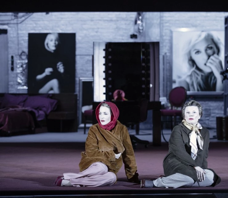 Все о Еве (2019) в хорошем качестве смотреть онлайн Все о Еве (2019) фильм в хорошем качестве смотреть онлайн