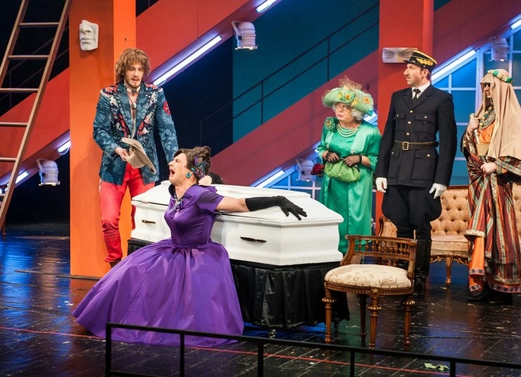 TheatreHD: Таланты и покойники (2024) в хорошем качестве смотреть онлайн TheatreHD: Таланты и покойники (2024) фильм в хорошем качестве смотреть онлайн