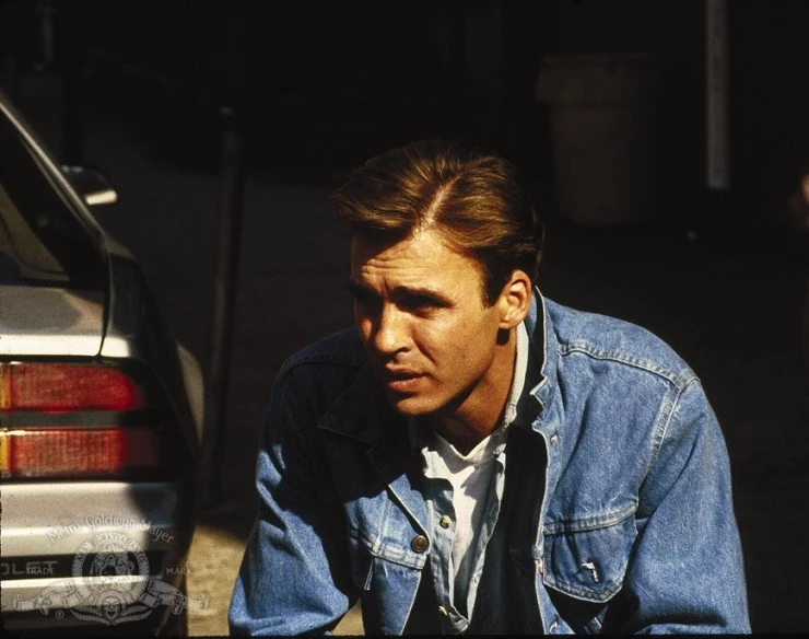 Кровные узы (1989) смотреть онлайн бесплатно Кровные узы (1989) фильм смотреть онлайн бесплатно