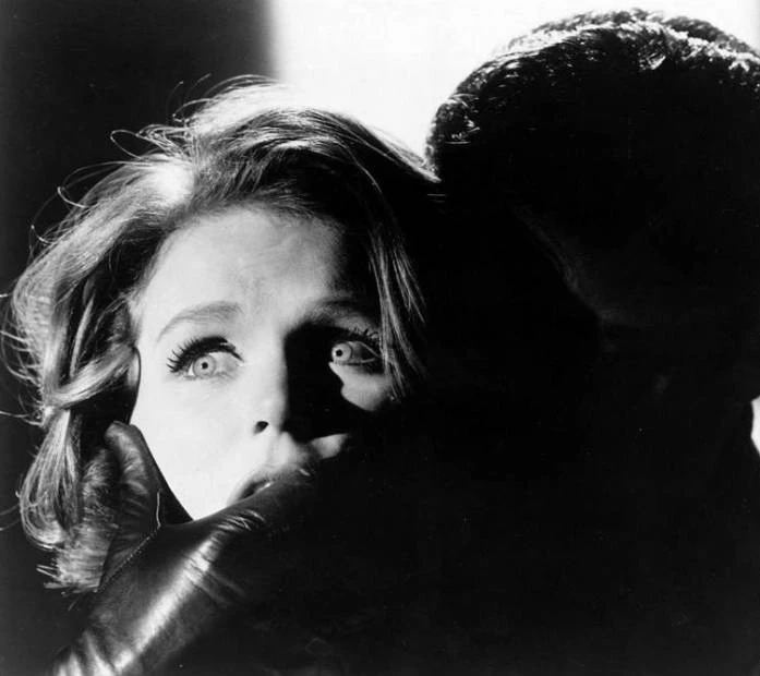 Эксперимент с ужасом (1962) смотреть онлайн Эксперимент с ужасом (1962) фильм смотреть онлайн