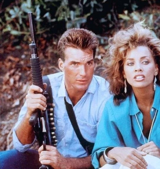 Под дулом пистолета (1988) смотреть онлайн бесплатно Под дулом пистолета (1988) фильм смотреть онлайн бесплатно