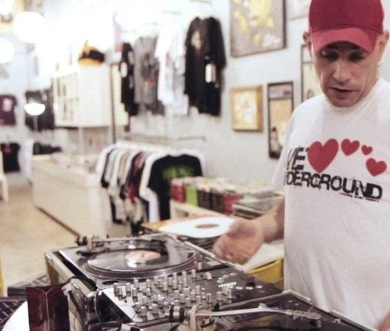 Олдскульные ренегаты (2013) смотреть онлайн бесплатно Олдскульные ренегаты (2013) фильм смотреть онлайн бесплатно