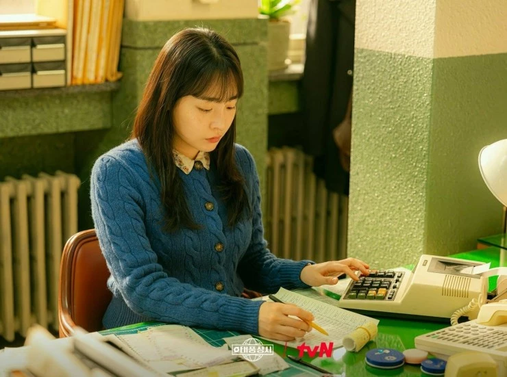 Босс компании «Тайфун» (2025) 1 сезон 1-4,5,6 серия в хорошем качестве смотреть онлайн Босс компании «Тайфун» (2025) фильм 1-4,5,6 серию 1 сезона в хорошем качестве смотреть онлайн