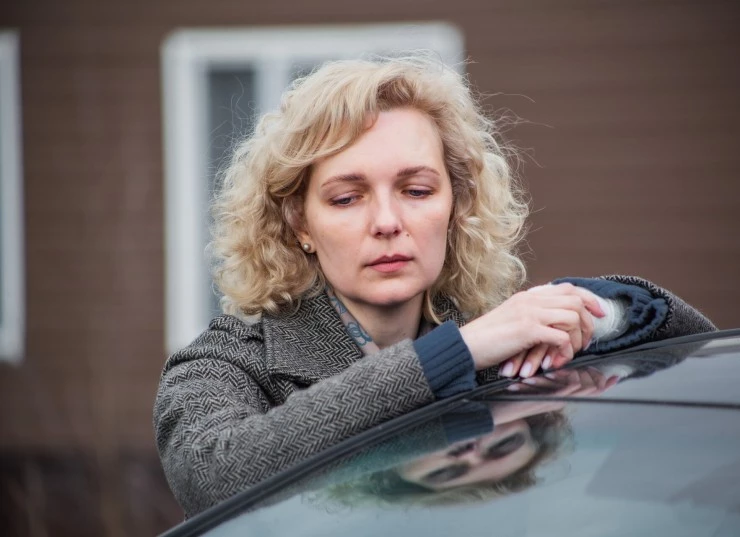 В круге света (2025) 1 сезон 1-1,2,3,4 серия смотреть онлайн бесплатно В круге света (2025) сериал 1-1,2,3,4 серию 1 сезона смотреть онлайн бесплатно